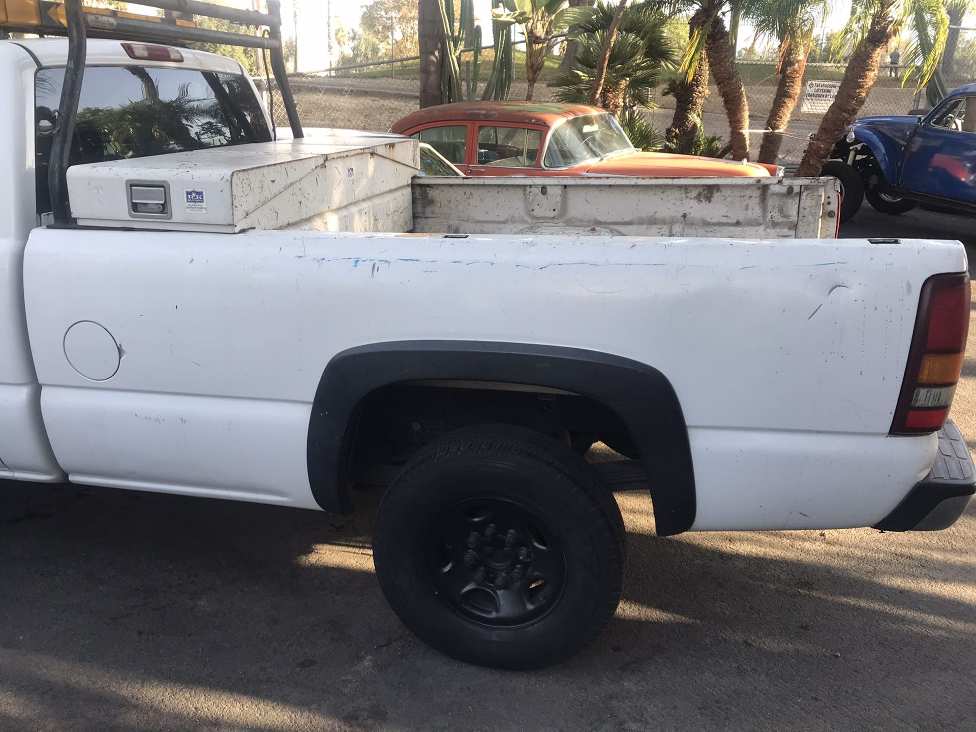 Chevy truck fits 98-06 bed , bumper , tailgate, and tail lights all for 50.00