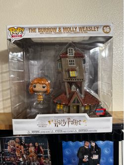 Harry Potter Funko Pop the burrow and Molly ( LOOKING FOR BEST OFFER )