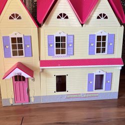 Small Doll Houses