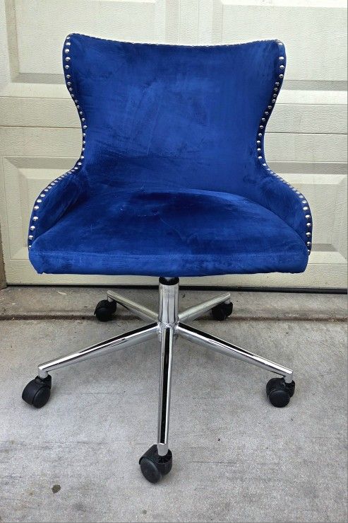 Office Or Vanity Chair - Plush Blue Wingback With Metal Studs - No Stains Or Rips - North Glendale