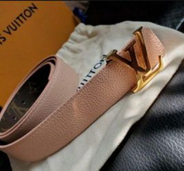 Louis Vuitton belt buckle for Sale in Tuscaloosa, AL - OfferUp