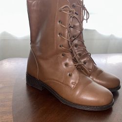Brand New Women’s Boots. Size 9