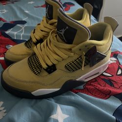 Jordan fours yellow and white