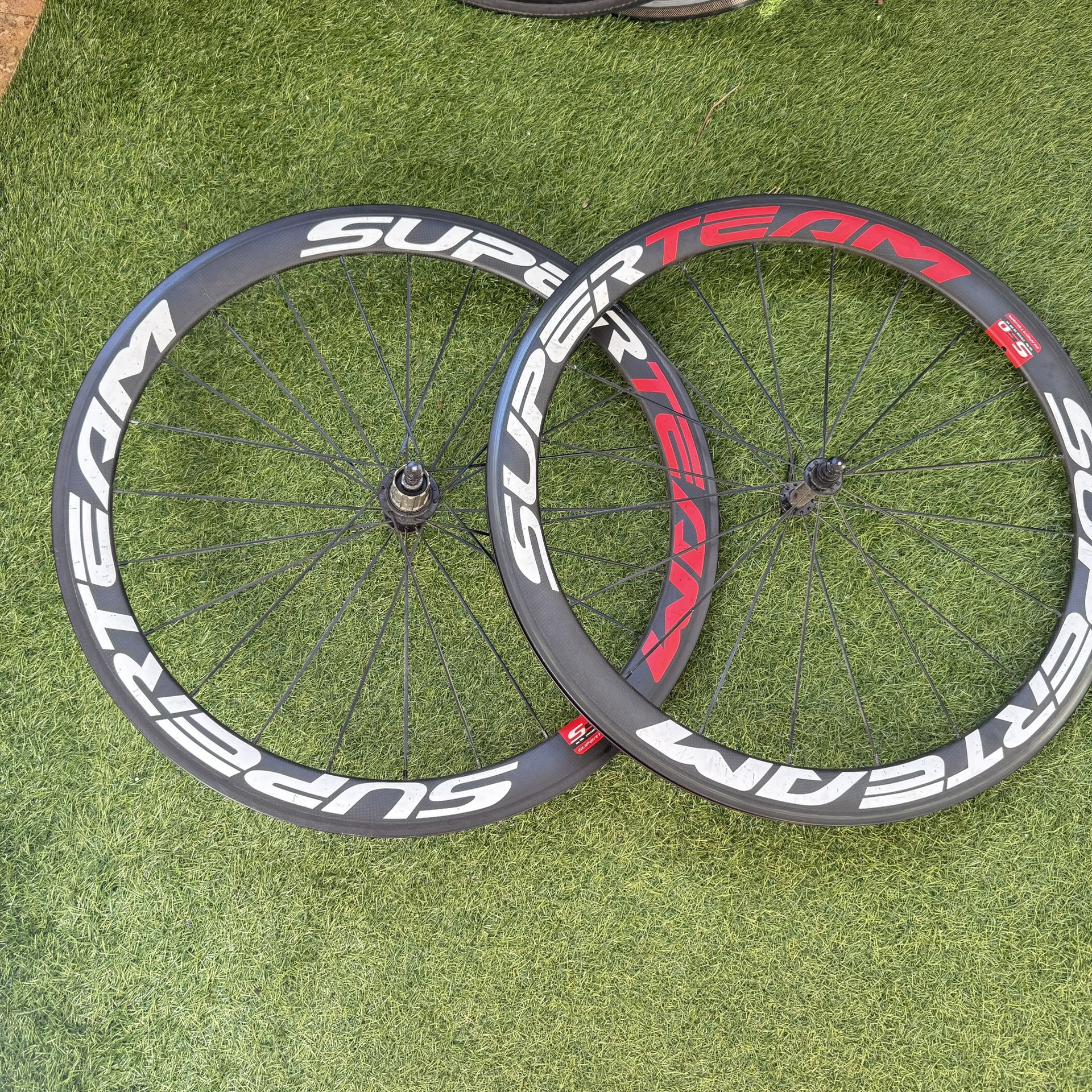 Superteam Carbon Fiber Road Bike Wheels 700C Clincher Wheelset 50mm