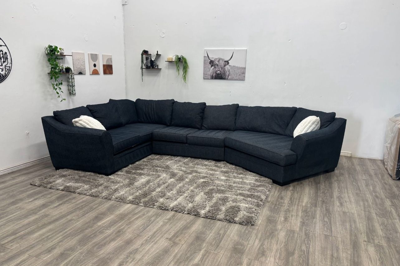 Sectional Couch - Free Delivery