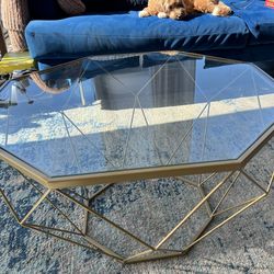 Frame coffee table