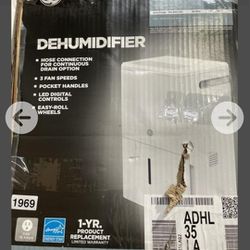 GE Dehumidifier 35 Pint New