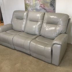 Gorgeous Power Reclining Leather Couch 