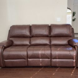 Brown leather recliner couches 