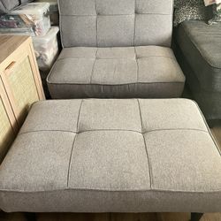 Lounge chair W/ Ottoman 