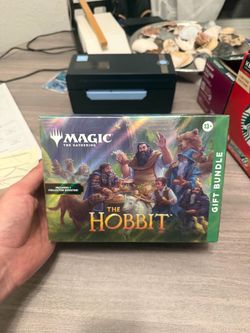 MTG THE HOBBIT GIFT BUNDLE