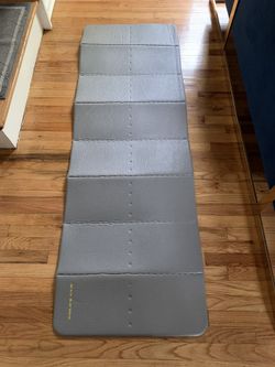 Golds Gym Folding Yoga Mat - Grey