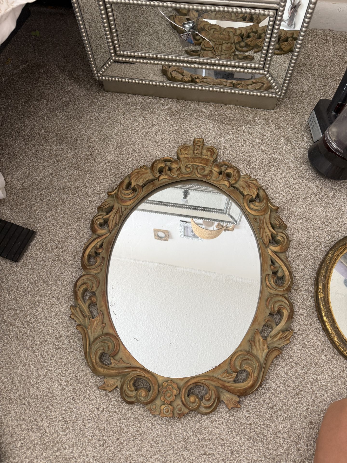 Vintage Ornate Oval Mirror – Antique Style Frame