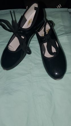 Tempo by Leo's size 12 M girls