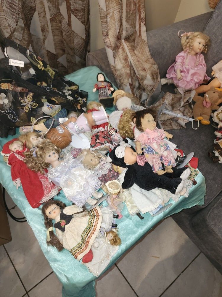 Large Porcelain Doll Collection