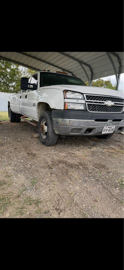 silverado 2005 3500 4x4 diesel