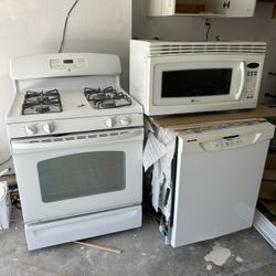 3 Combo Appliance Set. All In Excellent Working Condition. Remolded Kitchen And Have These Older But Great Appliances For Sale