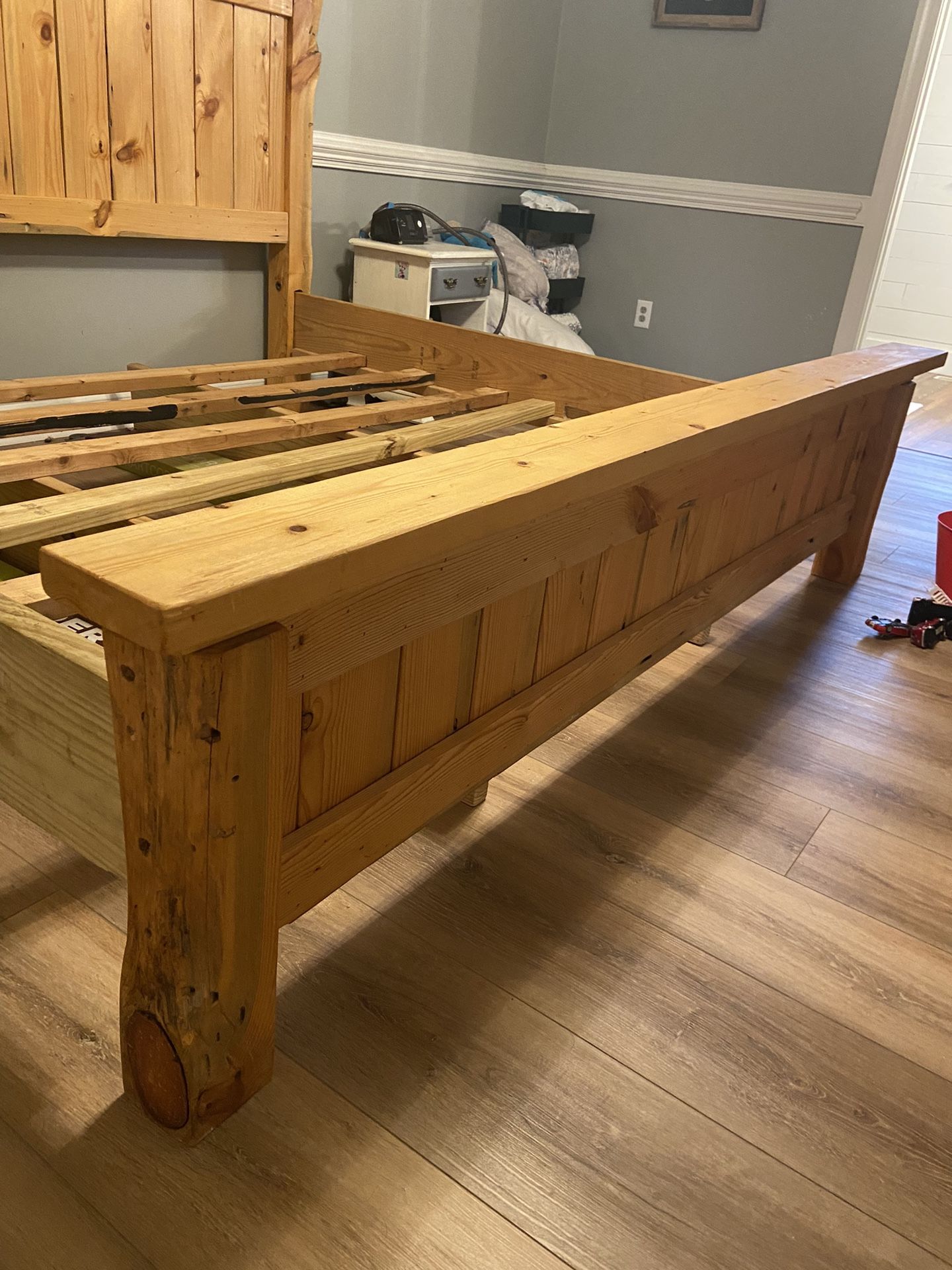 King Farmhouse Handmade Bed