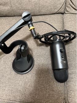 Logitech Blue Yeti USB Microphone
