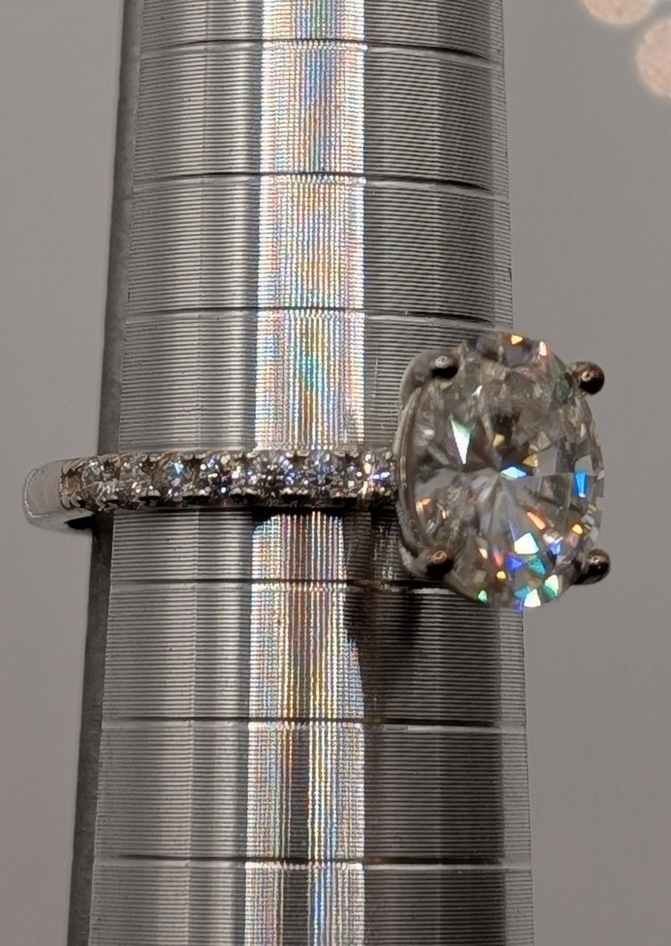 2CT Oval Stunning Moissanite Diamond Ring with Pave Stones - Size 6