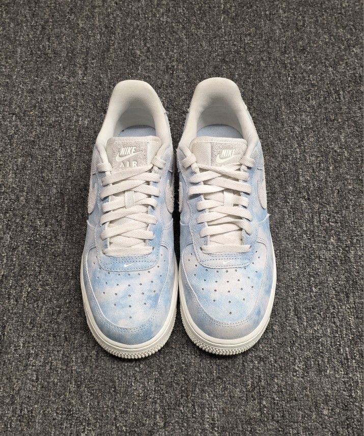 Women's Nike Air Force 1 '07 SE Low Clouds & Sky Celestine Blue Size 8.5