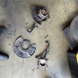 4th Gen 4Runner Right And Left Spindles 2wd Only 