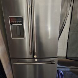 Maytag Refrigerator New But  Evaporator Fan Went Out The Parts $15 .$20 Tops