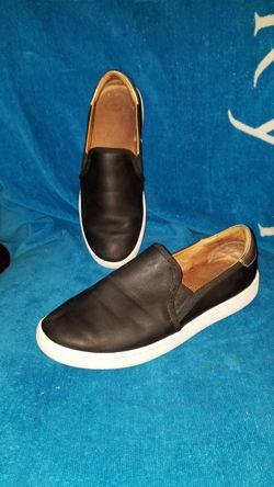 Size 71/2 womens uggs