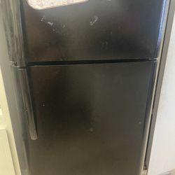 Refrigerator For Sale
