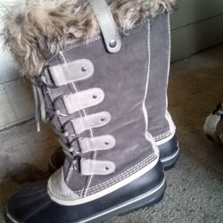 Women's Sorel Boots With Fur Size 9
