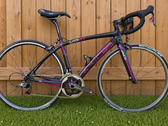 🚴🏻 AG XP01 Pro Carbon Road Bike – Size 48 Lightweight and fast carbon road bike, perfect for climbing and performance riding.