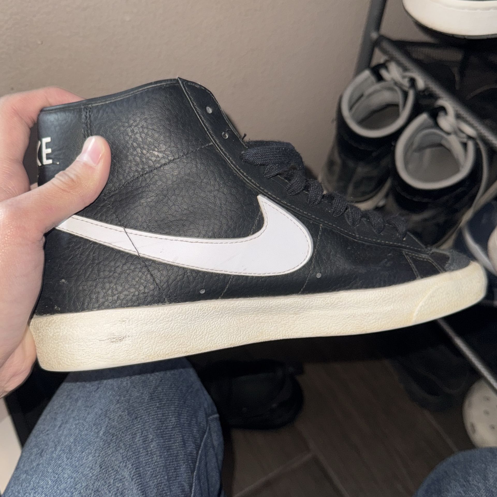 Size 9 Blazers used