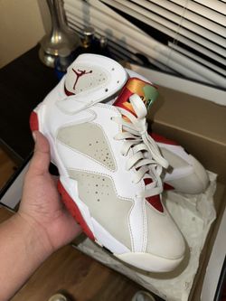 Size 9.5 Hare 7s 