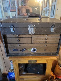Vintage Metal Machinist Tool Chest