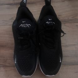 Nike Air Max 270