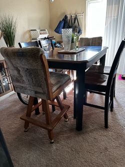 Counter Height Table with chairs