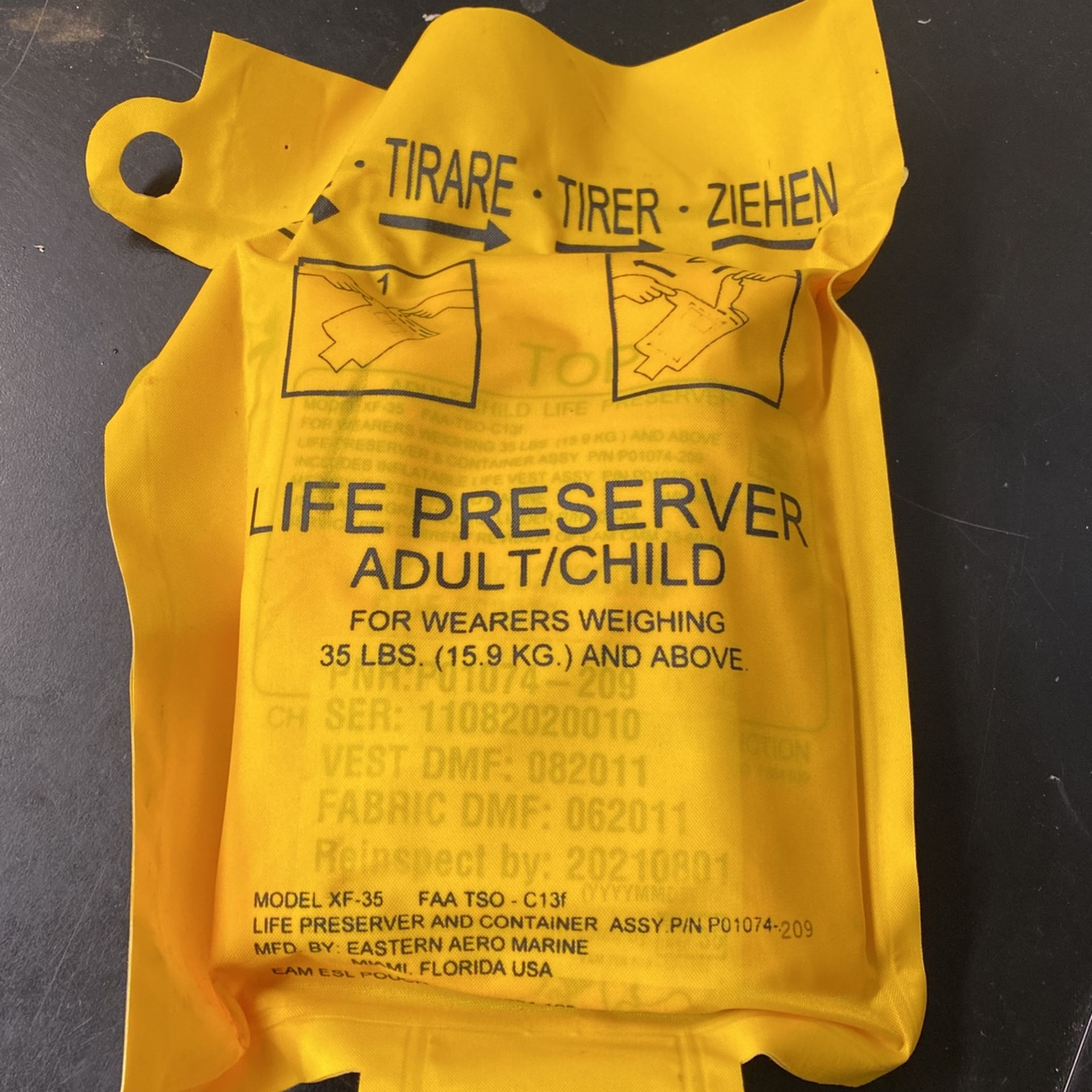 Self inflating lifevest