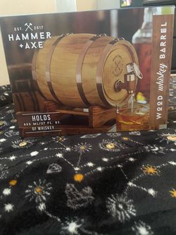 Hammer + Axe Wood Whiskey Barrel 800ml