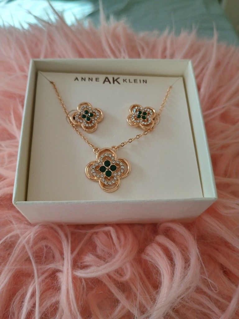 Sterling Silver Accessories I'll Let All This Go For $20 For All