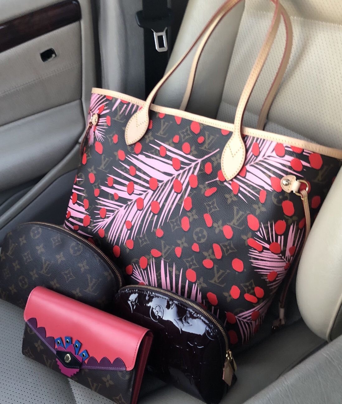 Authentic LTD Louis Vuitton Neverfull MM Jungle Palm and Dots