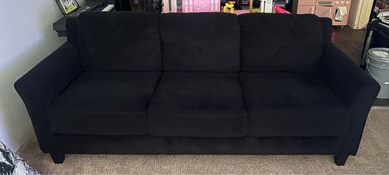 Black couch (Pick up only)