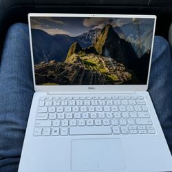 Dell XPS 13 laptop Touch Screen 