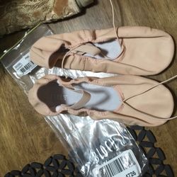 Bloch Big Girls Dansoft Ballet Shoes Size 4 C 