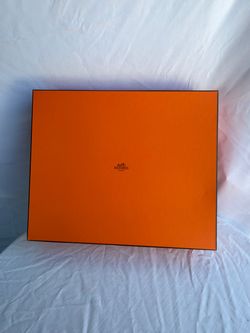 Hermès Paris Orange Gift Box