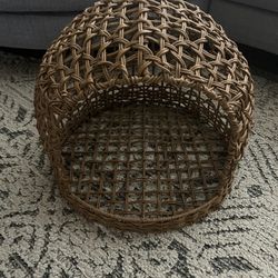 Woven Wicker Dome Cat Bed Basket