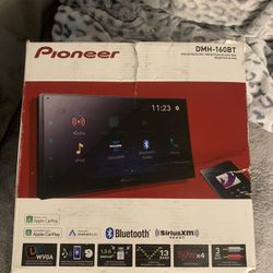 Pioneer Double Din Headunit