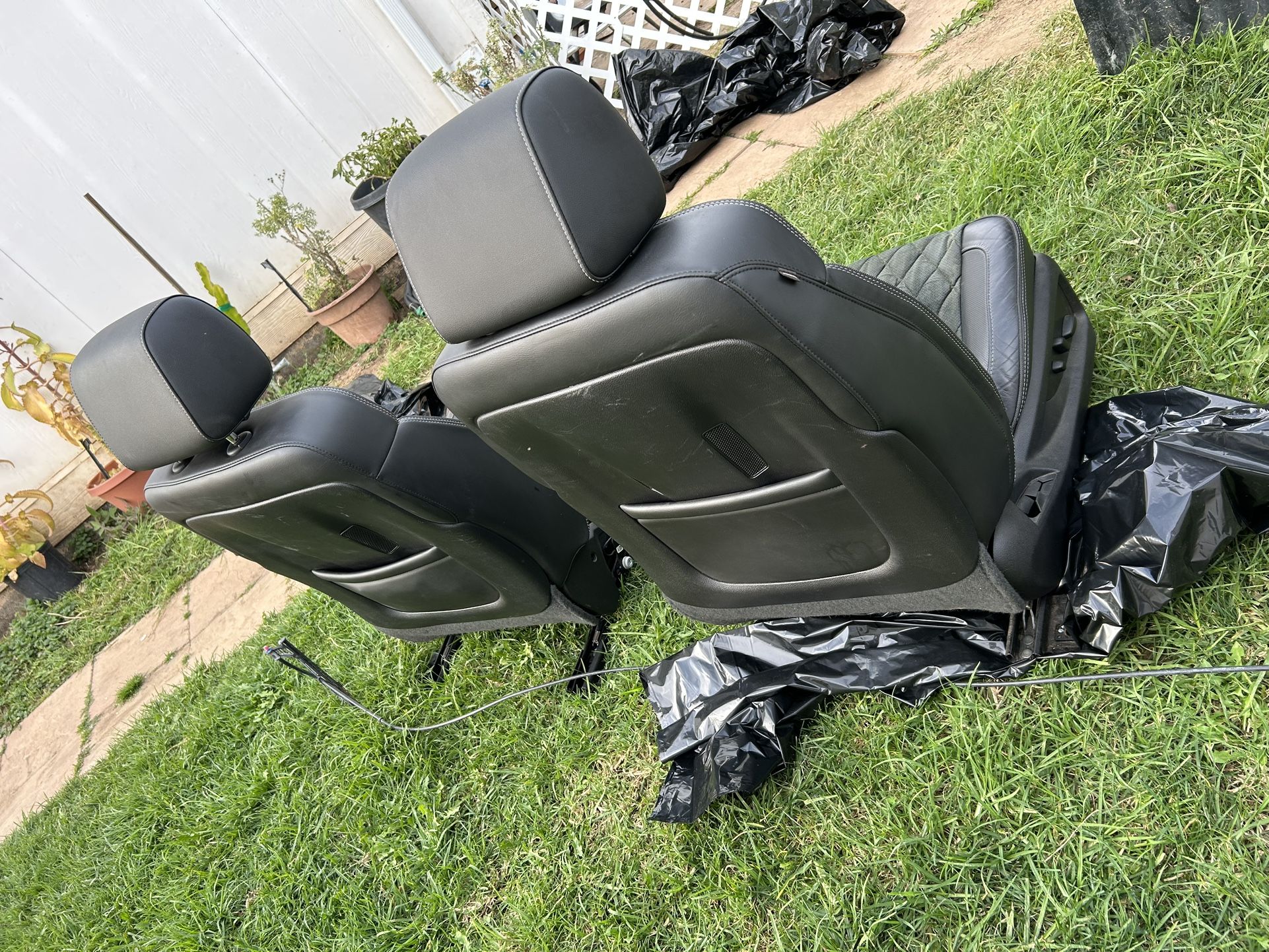 14-18 Denali Front Seats