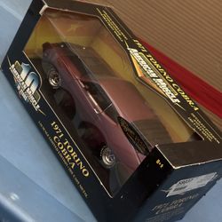 American Muscle 1971 Ford Torino Cobra Burgundy 1/18 Scale DIE CAST Car 
