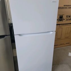 New Top and Bottom Refrigerators Available For Only $10 Down With No Credit Check And No Interest For 4 Months 💪🏽
