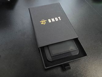 New Bandit (bndt) Maverick MagSafe Wallet - Brand New In Box $40